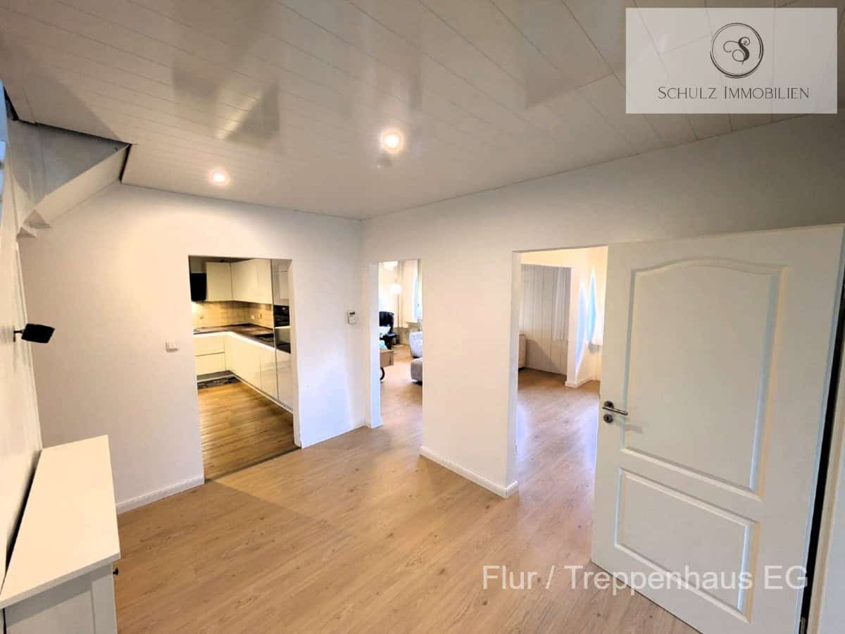 Flur / Treppenhaus EG