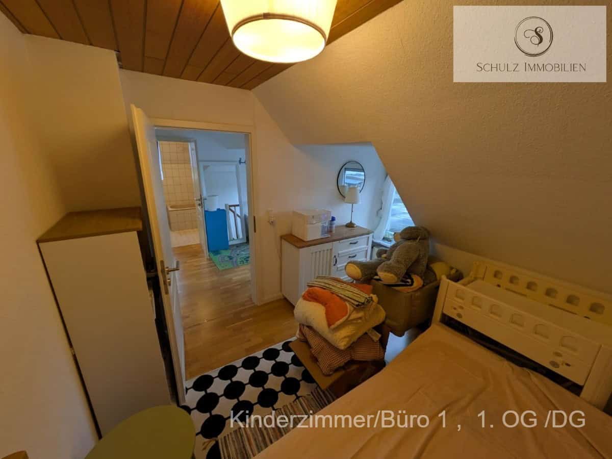Kinderzimmer/Büro 1 , 1. OG /DG