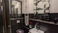 Erdgeschoss: Dusche + WC