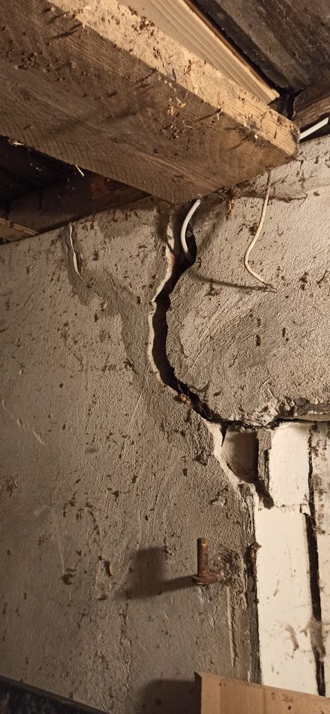 risse im mauerwerk in wilhelmshaven – bewertung durch sachverständigen 1 risse im mauerwerk in wilhelmshaven bewertung durch sachverständigen
